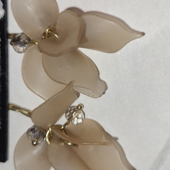 Women's New York & Co. Earrings NWT - Picture 5 of 7